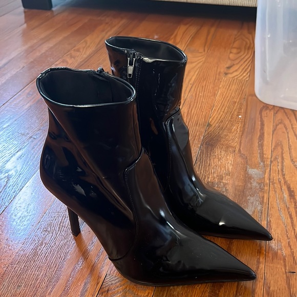 Zara Shoes - Patent leather Zara booties (37)